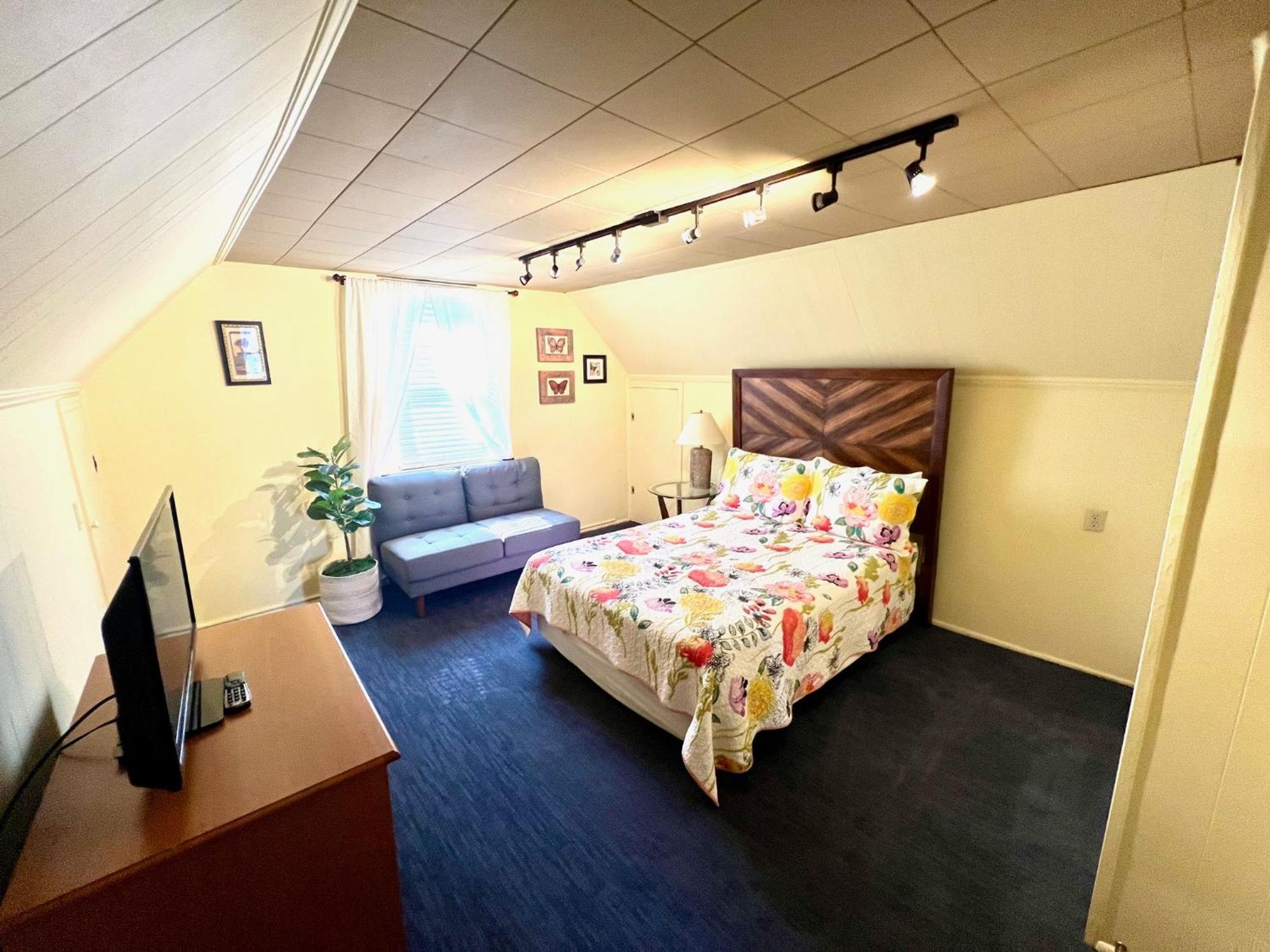 The Mount Vernon Inn מראה חיצוני תמונה