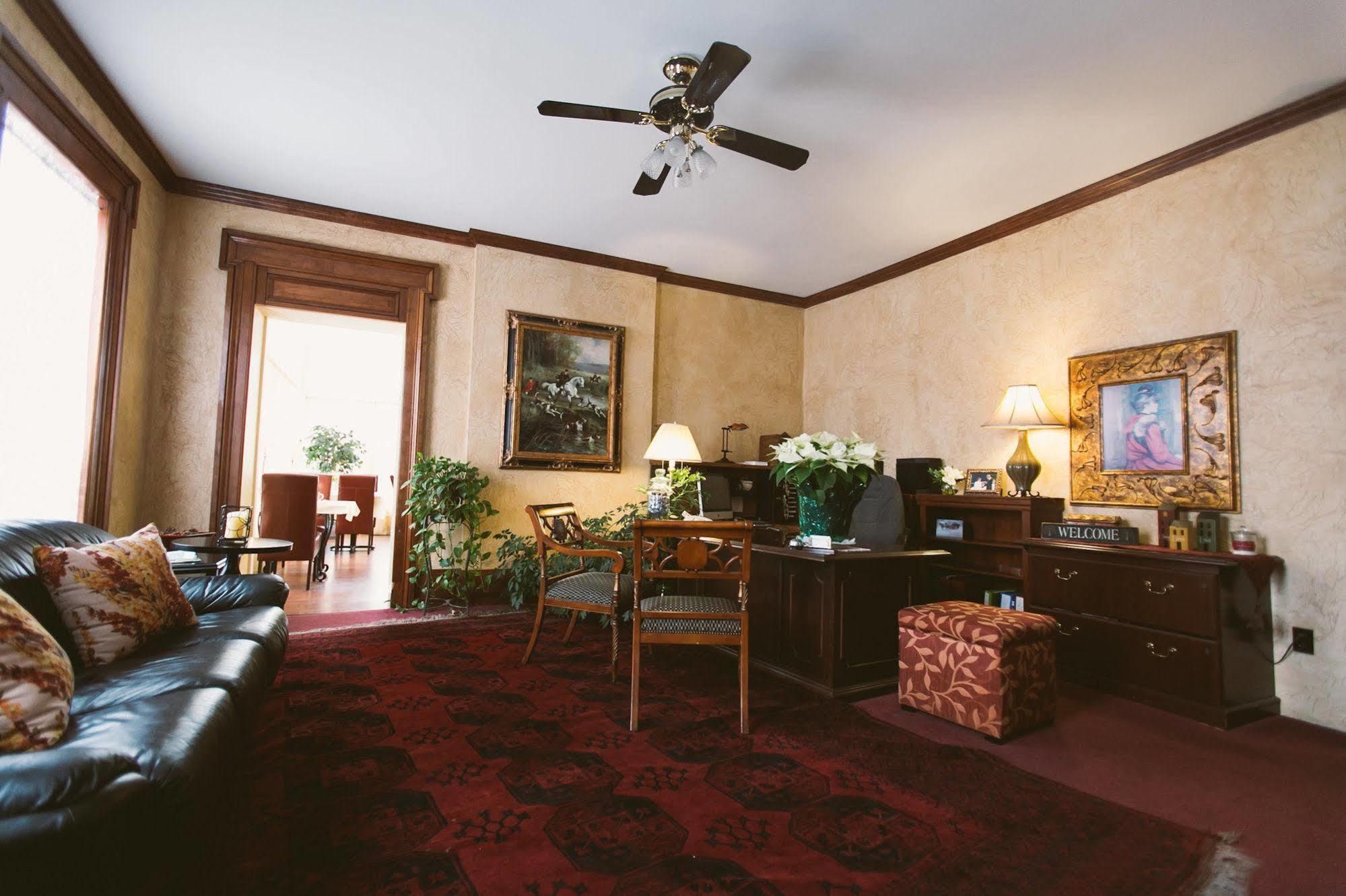 The Mount Vernon Inn מראה חיצוני תמונה